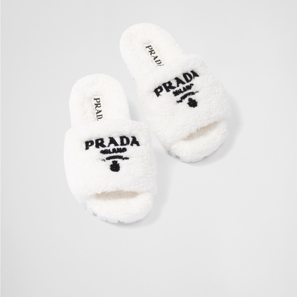 SOLD 🛑 NWT PRADA TERRY SLIDES SIZE - Picture 2 of 4